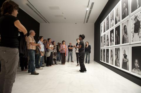 39. Inauguración de la exposición ‘Fragmentos de una nueva historia’ de Zanele Muholi en Casa África
