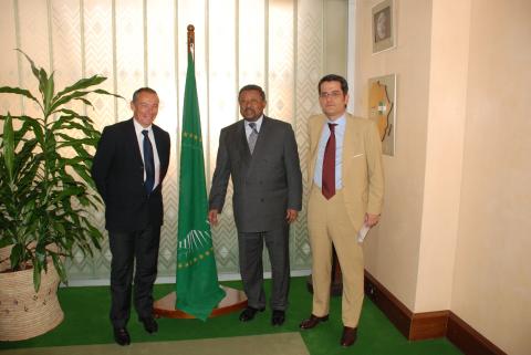 9. Reuniones de Casa África, representada por Luis Padilla - Secretario General -, en la UNECA junto con el embajador de España en Etiopía, Miguel Fernández-Palacios