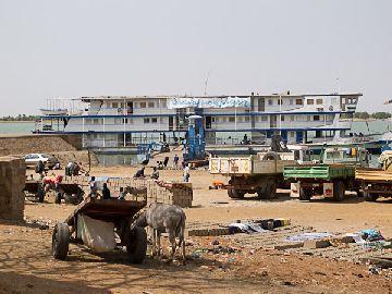 1. Segou. Barco Hotel