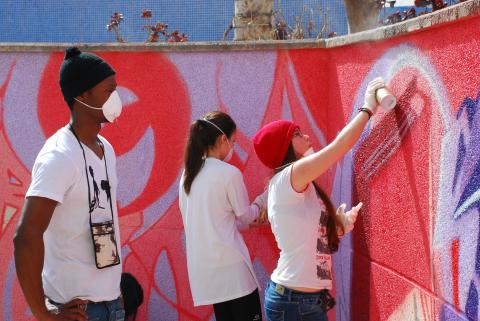 43. Imágenes del proceso de creación del Mural Desarrocio: Mural comunitario 'Urban Art en el Campus' en la Universidad de Las Palmas de Gran Canaria