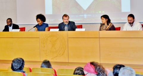 4. Mesa de presentación del Cuaderno Africano Si hablas de nosotros