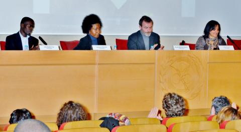 9. Mesa de presentación del Cuaderno Africano Si hablas de nosotros