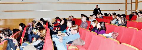 23. Público asistente al acto