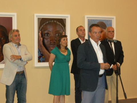 25. Presentación de la exposición Soutoura por Luis Padilla -Secretario General de Casa África-