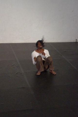 17. Adonis Nébiè -bailarín de Burkina Faso- en la residencia coreográfica en La Gomera