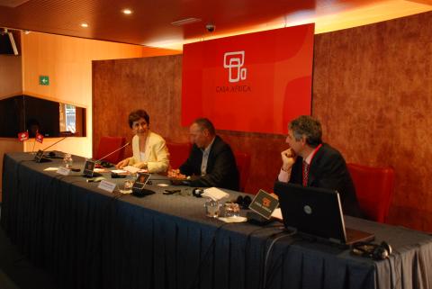 3. De izq. a derecha: Dr. M. Faghfouri -President of International MultiModal Transport Association IMMTA-, Luis Padilla -Secretario General de Casa África- y Luis Ibarra - Presidente de la Autoridad Portuaria de Las Palmas-