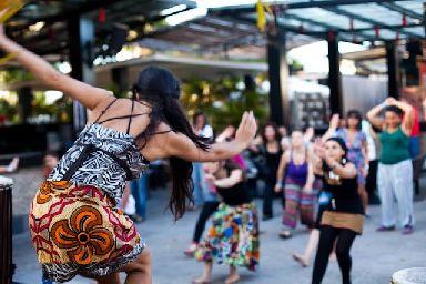 12. Taller de danza y percusión africanas AfriKaColor con motivo del Día de África, África Vive 2012