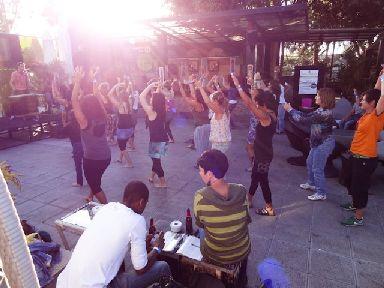 13. Taller de danza y percusión africanas AfriKaColor con motivo del Día de África, África Vive 2012