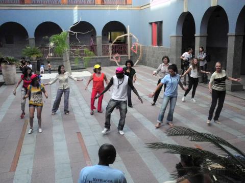 8. Taller de danza y percusión africanas en Casa África el Día de África, África Vive 2012