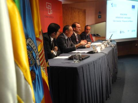 5. Mesa de presentación del Encuentro de Operadores Turísticos Canarias - Marruecos en Casa África