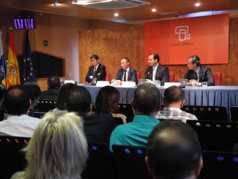 6. Mesa de presentación del Encuentro de Operadores Turísticos Canarias - Marruecos en Casa África