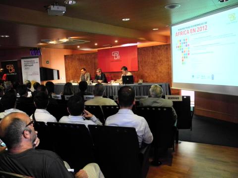 4. Acto de presentación del informe Perspectivas económicas de África, 2012 en Casa África