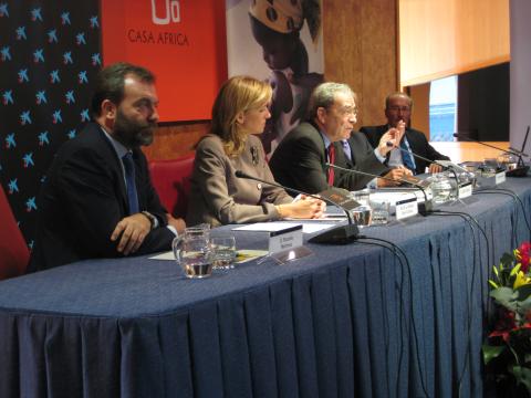 7. Mesa de presentación del proyecto GAVI con S.A.R. La Infanta Doña Cristina en Casa África