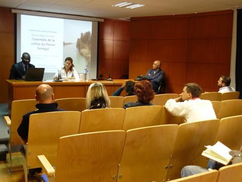 3. Intervención de Adrien Coly, La gestión de los recursos hídricos en una región semiárida: El caso de la cuenca del río Senegal, Profesor de Hidrología. Universidad Gaston Berger, de Saint-Louis (Senegal)