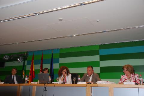 6. Mesa de presentación del VIII Congreso Ibérico de Estudios Africanos (CEIA8º)