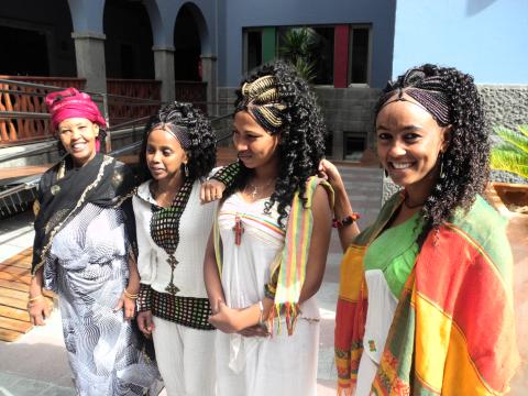 1. Imagen del grupo Ethicolor en su visita a Casa África