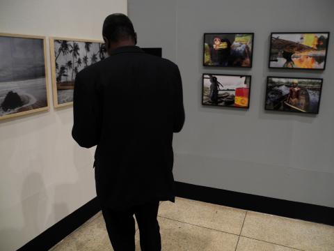 13. Imágenes de la exposición Singularidades organizada por Casa África en la VIII Edición de la Bienal de Fotografía de Bamako, 2011