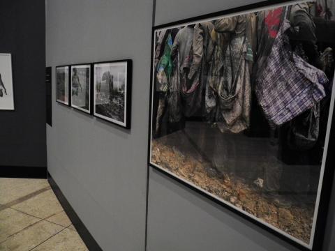 23. Imágenes de la exposición Singularidades organizada por Casa África en la VIII Edición de la Bienal de Fotografía de Bamako, 2011