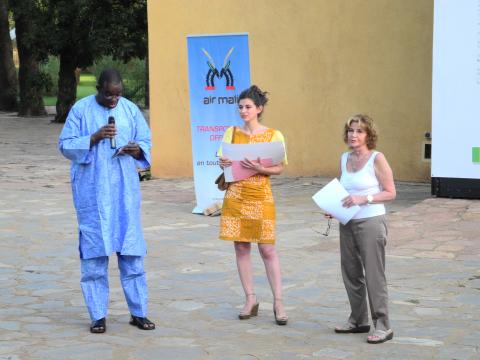43. Entrega de los premios de fotografía del VIII Edición de la Bienal de Fotografía de Bamako, 2011