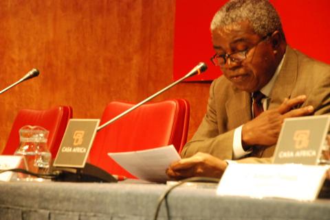 11. Intervención de Teodoro Bondyale -Secretario de la FAAC- durante el acto del III Aniversario de la Federación de Asociaciones de Africanos en Canarias (FAAC) en Casa África