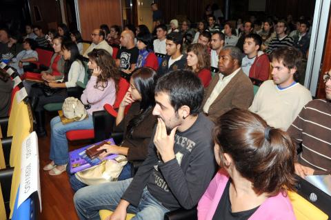11. Imagen del público durante el Seminario 'África y las operaciones de mantenimiento de la paz'