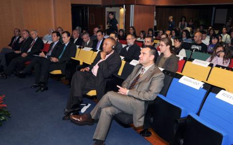 12. Imagen del público durante el Seminario 'África y las operaciones de mantenimiento de la paz'