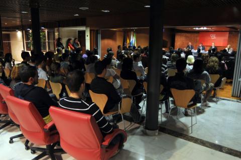 14. Imagen del público durante el Seminario 'África y las operaciones de mantenimiento de la paz'