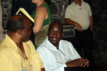 9. Imagen de Donato Ndongo con M'Bou Séta Diagan en el SILA, 2009