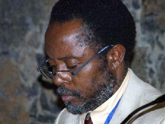15. Imagen de Justo Bolekia (Guinea Ecuatorial) en su participación en el SILA, 2009