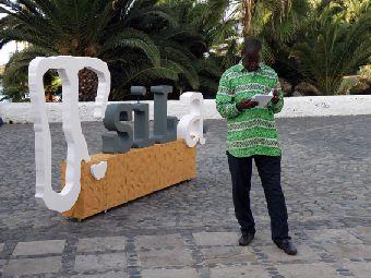 20. Imagen de Hamidou Kane (Senegal) en su participación en el SILA, 2009