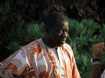 21. Imagen de Amadou Ndoye (Senegal) en su participación en el SILA, 2009