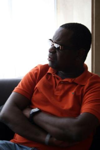 25. Imagen de Landry Wilfrid Miampika (República del Congo) en su participación en el SILA, 2009
