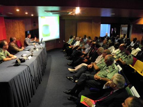 7. Imagen de la asistencia a la conferencia Diplomacia Pública y Seguridad. Las Fuerzas Armadas como vector de la Marca España, 2012, en Casa África