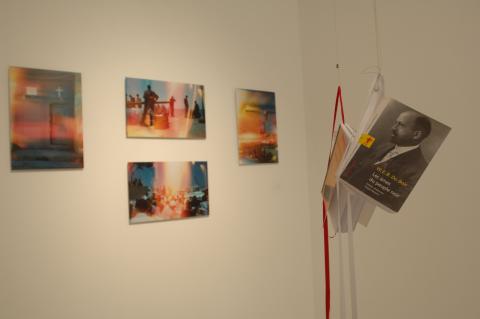 43. Imágenes de la exposición 3+3, África Plural en la sede de Casa África