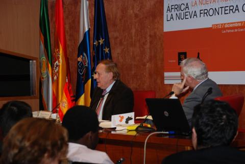 10.  Presentación del Seminario Internacional África, la nueva frontera China, 2007 en Casa África