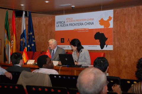 11.  Presentación del Seminario Internacional África, la nueva frontera China, 2007 en Casa África