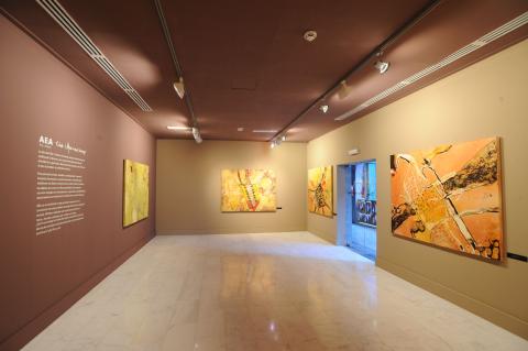 13. Imagen de la exposición en Casa África AEA Tubab: ¿África es así, m’zungu?, 2008