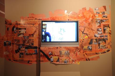 28. Imagen de la exposición en Casa África AEA Tubab: ¿África es así, m’zungu?, 2008