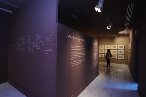 30. Imagen de la exposición en Casa África AEA Tubab: ¿África es así, m’zungu?, 2008