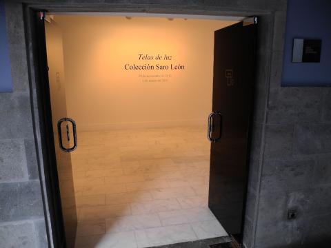 2. Imagen de Telas de luz. Exposición de la colección de arte africano contemporáneo de la Galería Saro León en Casa África