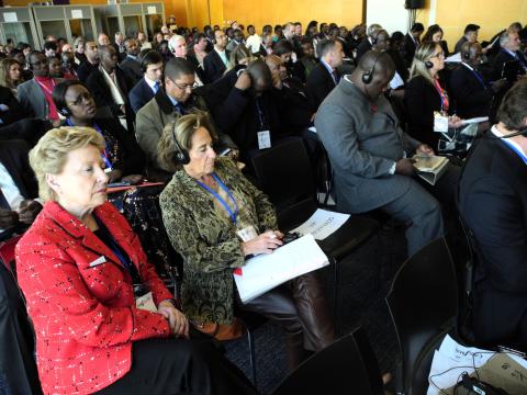 16. Imágenes de la presentación de INVESTOUR 2013