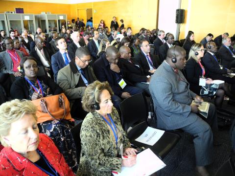 18. Imágenes de la presentación de INVESTOUR 2013