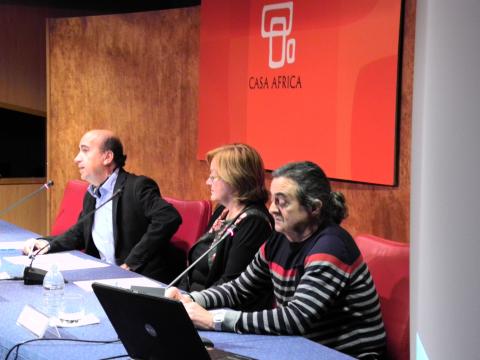6. De izq. a dere.: José Luis Márquez -Gerente de Casa África-, Marilena Navarro -cofundadora de la Fundación Campaner-, y Pep Campaner -Cofundador de la Fundación Campaner-