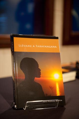2. Presentación de la novela Llévame a Faranfanfana en Casa África