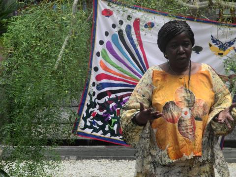 5. Actuación de Agnès Agboton en Casa África, escritora y cuentacuentos (Benín)