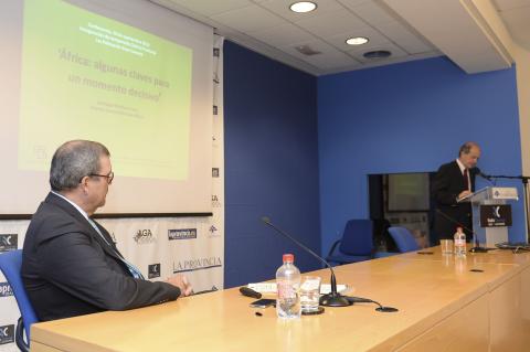 1. Intervención del Sr. Santiago Martínez-Caro -Director General de Casa África- en la conferencia CLub 'La Provincia', 2013
