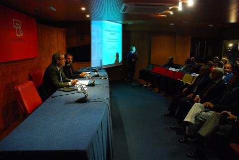 4. Conferencia del Sr. D. Ayman Abdulsamie Omar Zaineldine, La transición democrática en Egipto