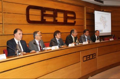 9. Presentación del informe Perspectivas Económicas de África, 2014 en la Confederación Española de Organizaciones Empresariales (CEOE), Madrid
