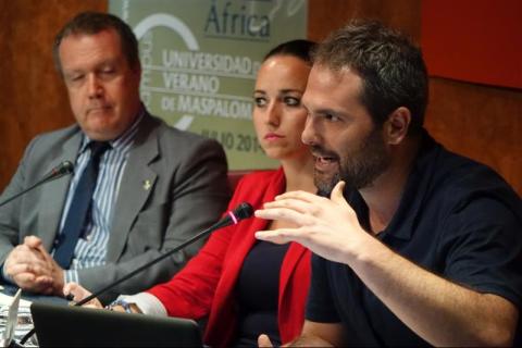 9. Imagen de la intervención de Xavier Aldekoa en África es Noticia: Nigeria