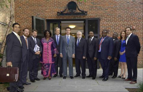 1. Imagen de los participantes en el Seminario Inversión y Turismo en África, 2014 en Nueva York